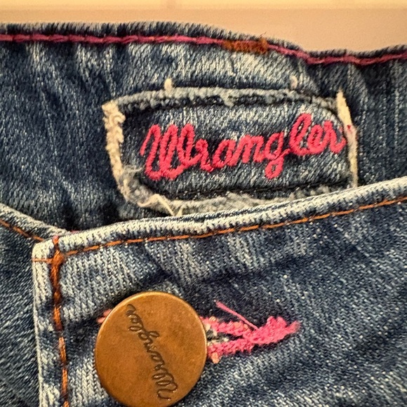 Wrangler Classic Blue Denim Women's Jeans - Picture 2 of 4